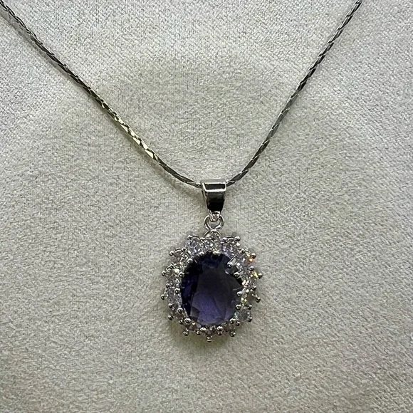 NIB S925 Stamped Silver Amethyst and Zircon Oval Pendant Necklace - Picture 2 of 14